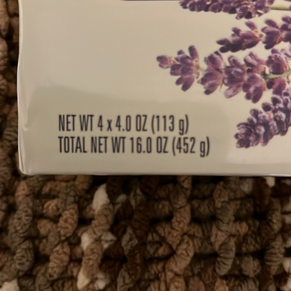 Yardley London English Lavender moisturizing bath bar 4 bars 4ozs in 16oz box - Picture 2 of 5